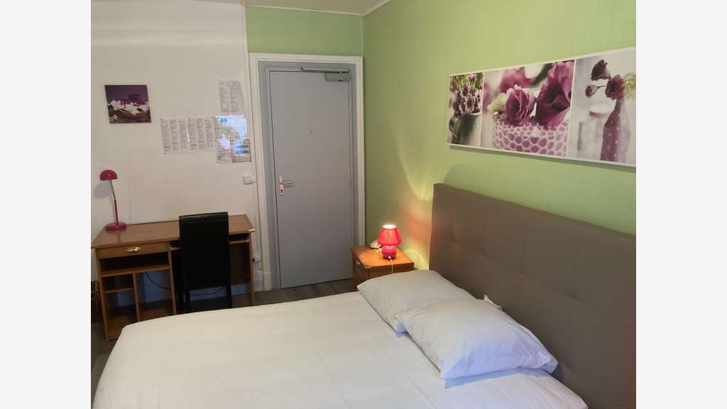 Hôtel 20 chambres - Restaurant - Bar -Logement F5