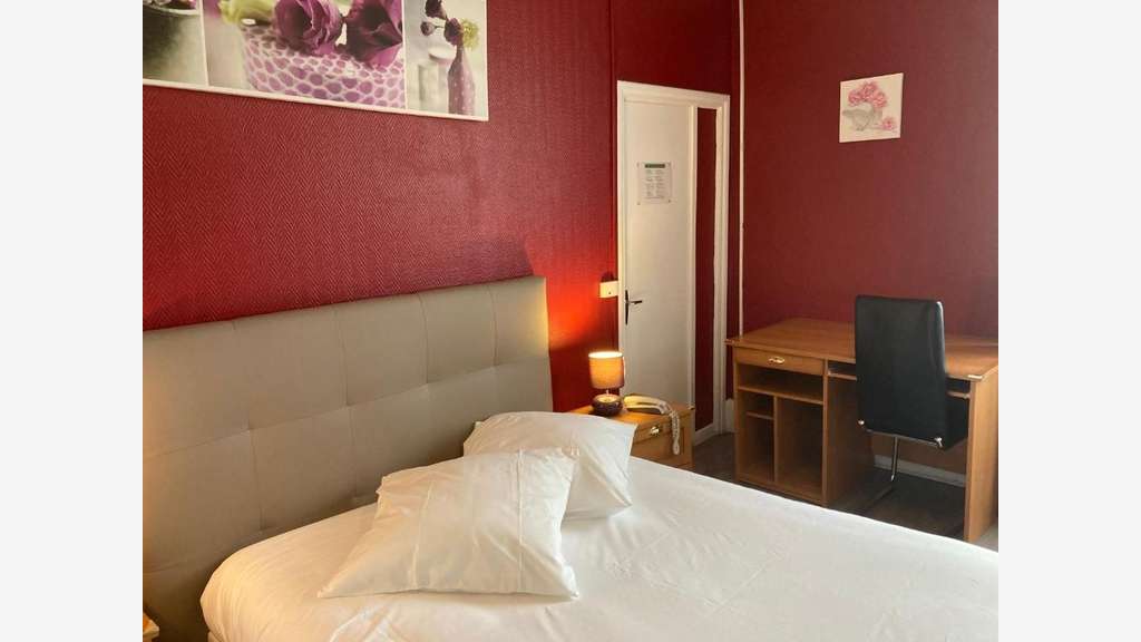 Hôtel 20 chambres - Restaurant - Bar -Logement F5