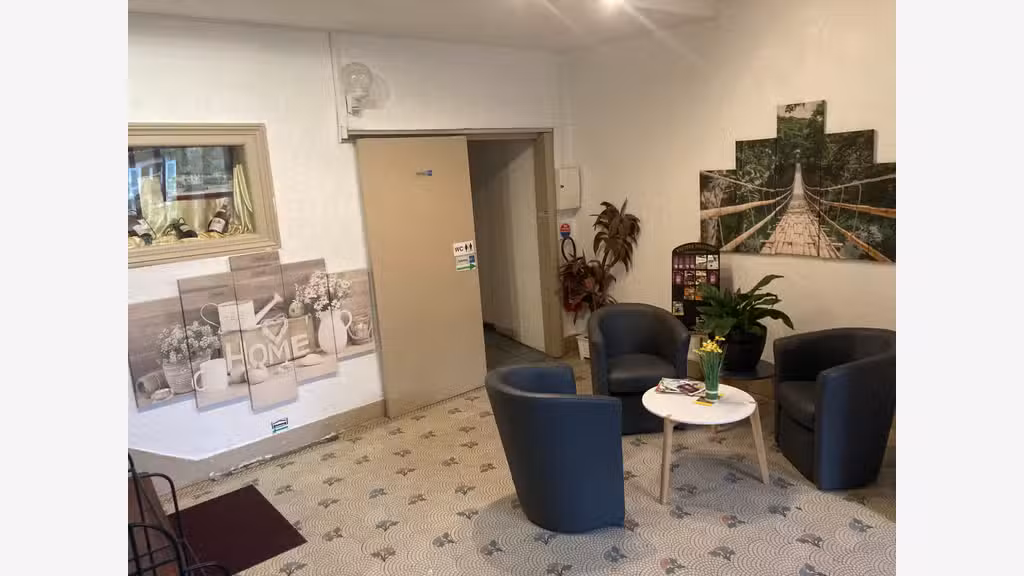 Hôtel 20 chambres - Restaurant - Bar -Logement F5