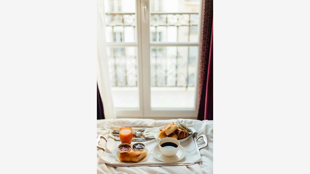 Hôtel bureau  NEVERS  centre~20 chambres - CA 393K