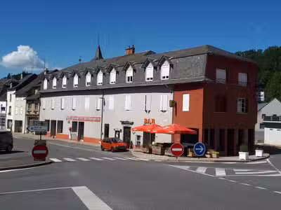 AV hotel restaurant proche des lacs du Levezou