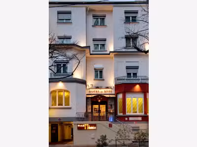 Murs et fonds hôtel bureau à vendre à St Etienne