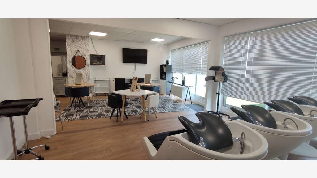 Co-working beauté et bien-être clé en main 258m²
