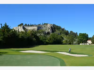 Terrain de golf à reprendre dans un cadre unique
