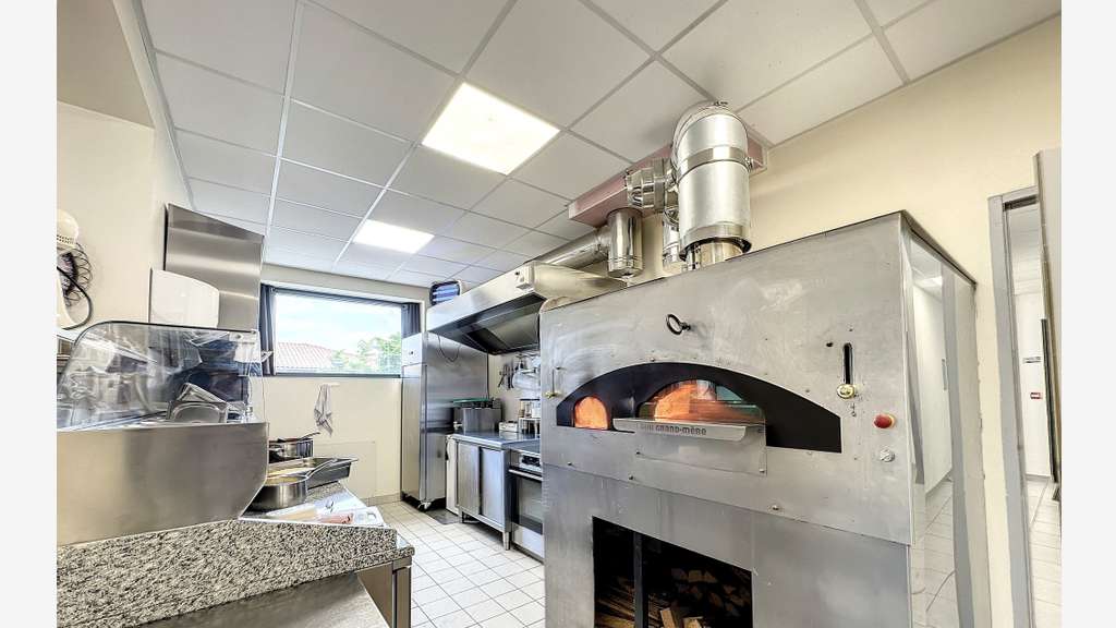 AV pizzeria feu de bois restaurant Italien 31