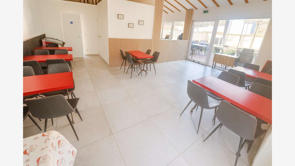 Bar Restaurant