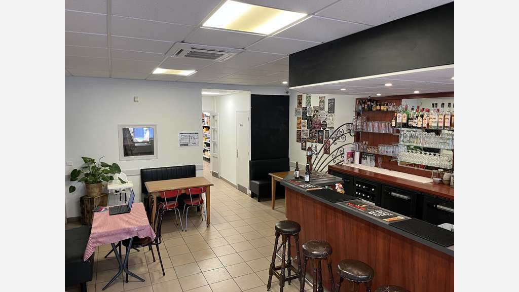 À céder Bar – Restaurant – Épicerie Beaujolaise
