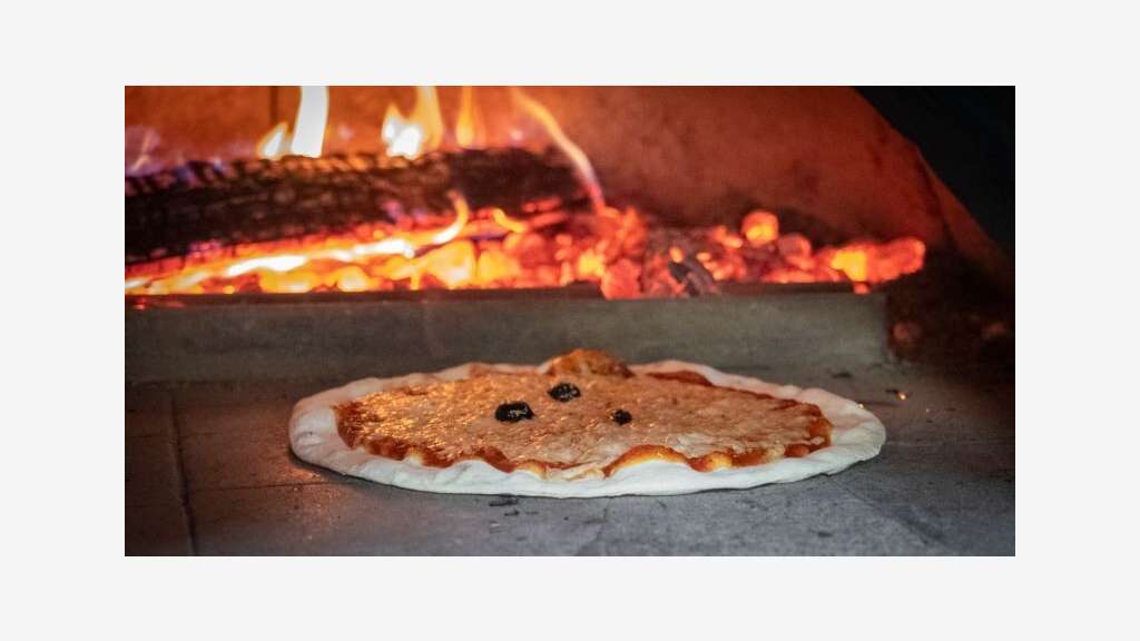 A vendre restaurant pizzeria empl n°1 proche Aix