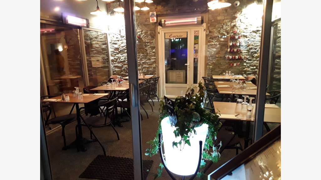 A vendre restaurant pizzeria empl n°1 proche Aix