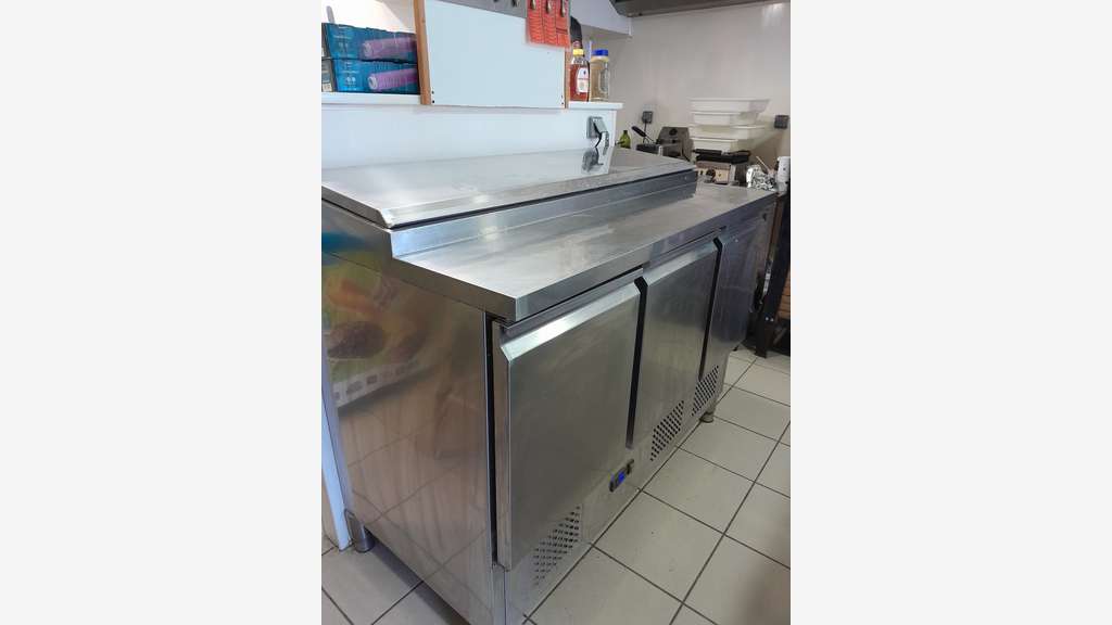 Fonds de commerces + murs / Pizzeria Resto Rapide