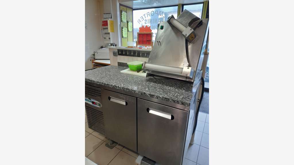 Fonds de commerces + murs / Pizzeria Resto Rapide