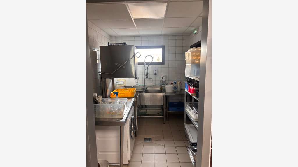 Restaurant sur grand axe - opportunité rare