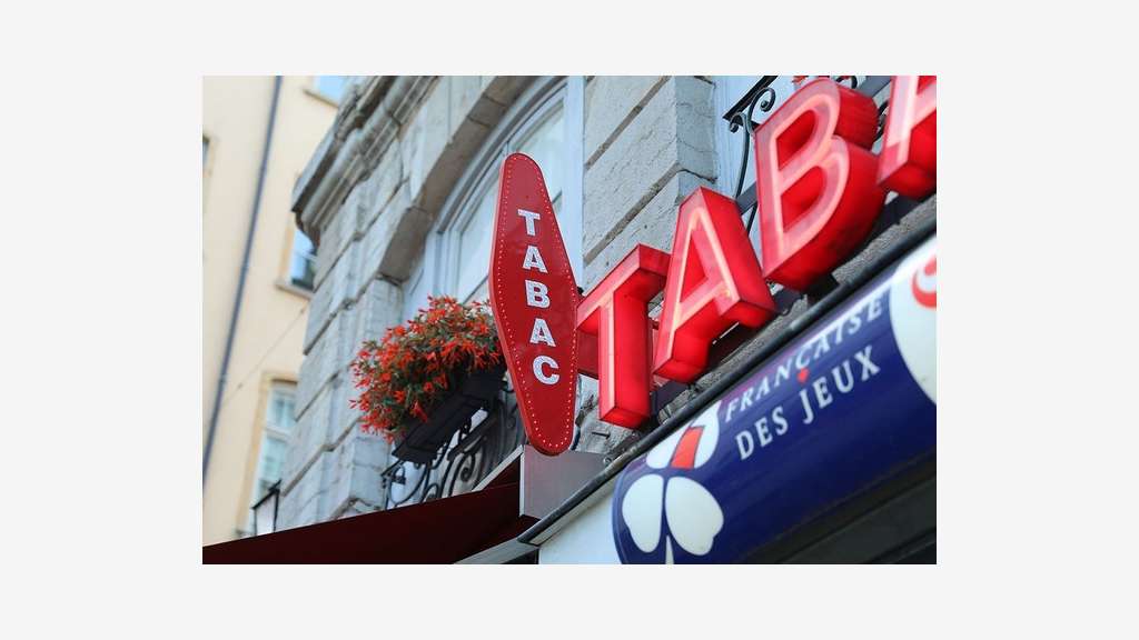 AV bureau de tabac Loto FDJ  presse en Bourgogne