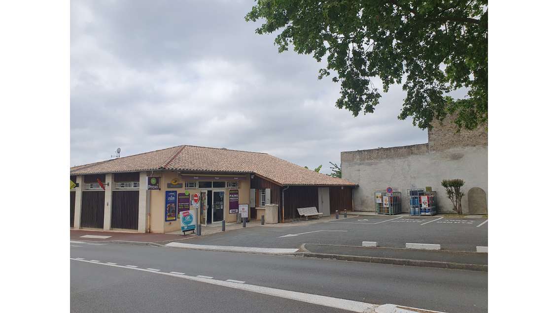 AV Tabac Presse Épicerie sur Blaye – 77K EBE
