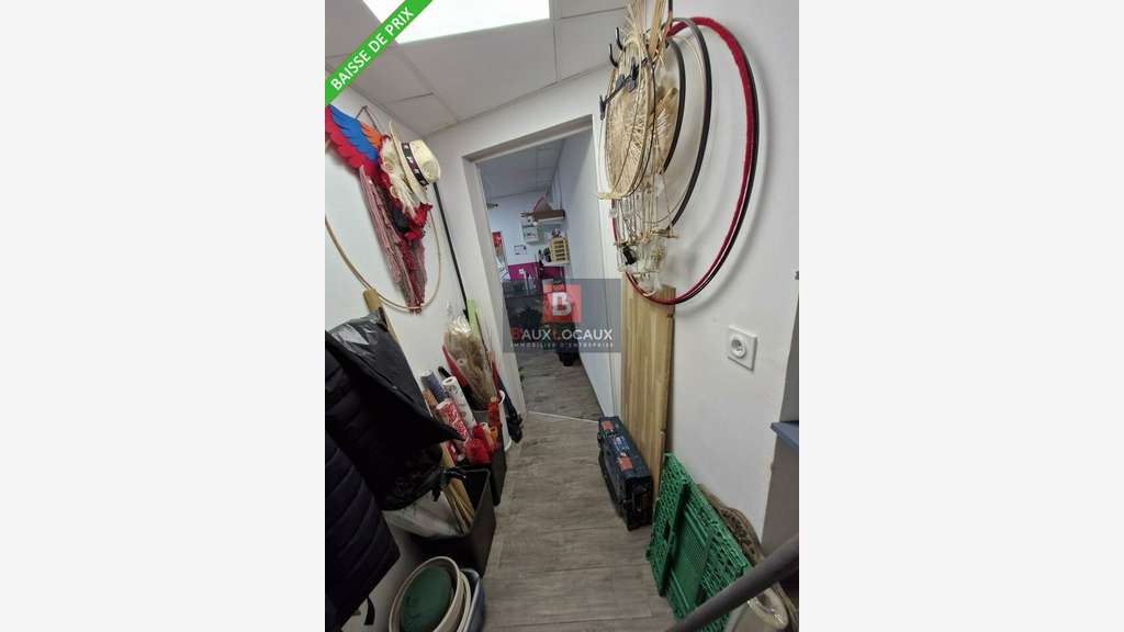 FDC fleuriste à vendre la Fare-les-Oliviers centre