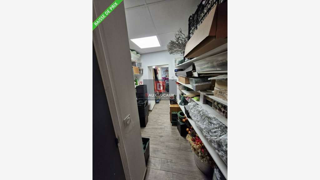FDC fleuriste à vendre la Fare-les-Oliviers centre