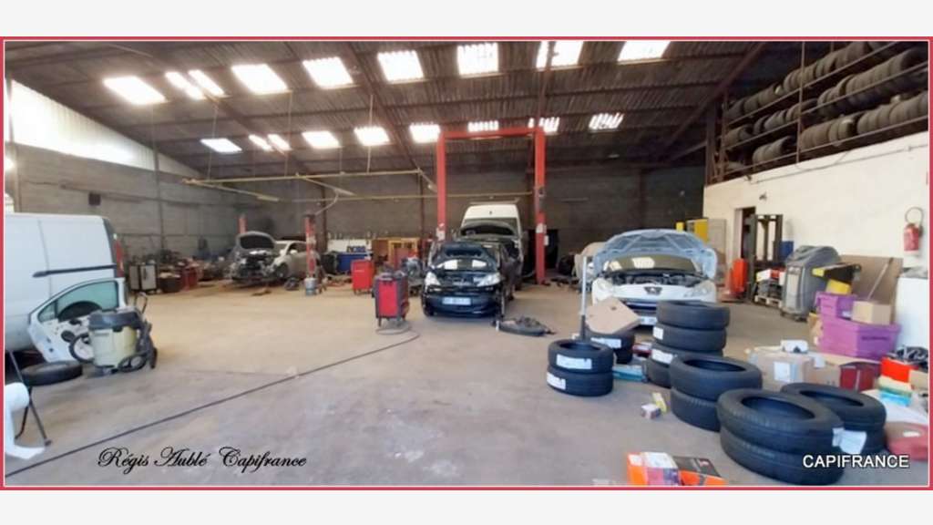 Garage auto à vendre à Breal Sous Montfort