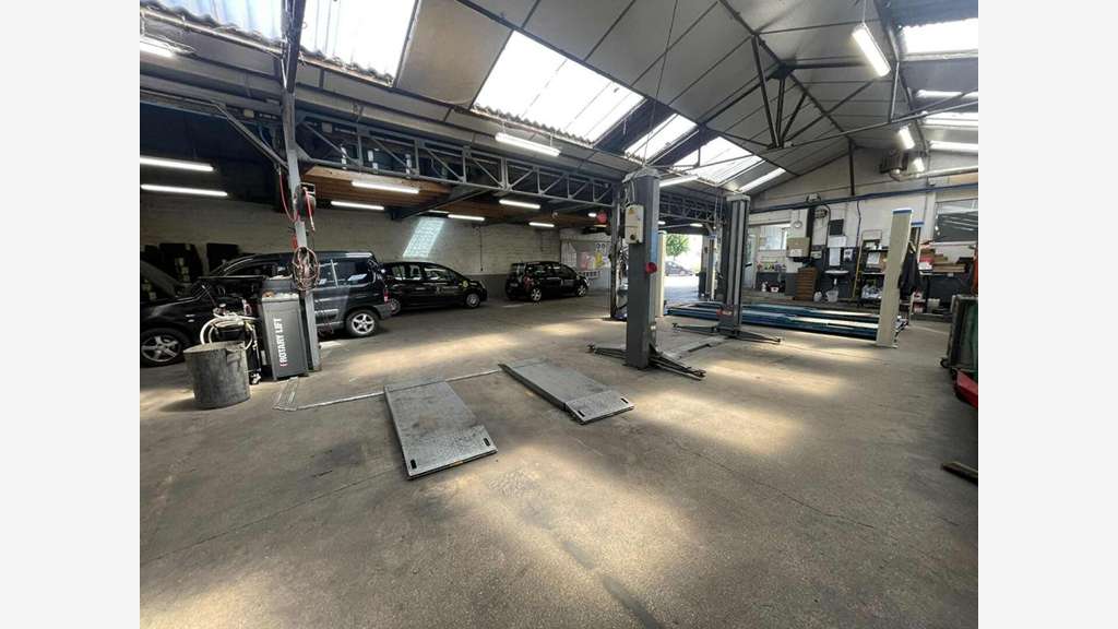 Vente garage automobile axe Senlis Compiègne