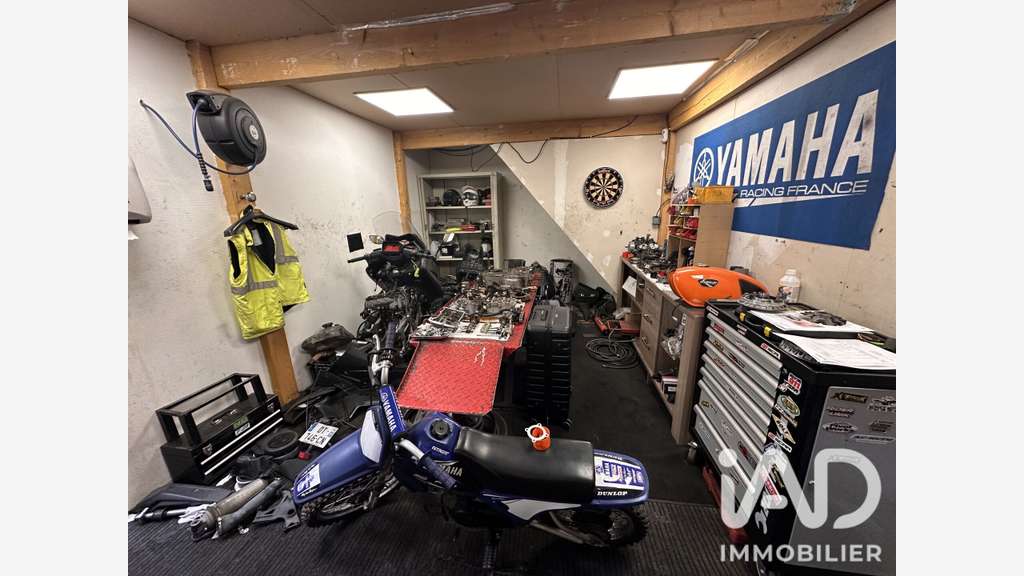 Vente Garage motos deux roues à Montlhéry