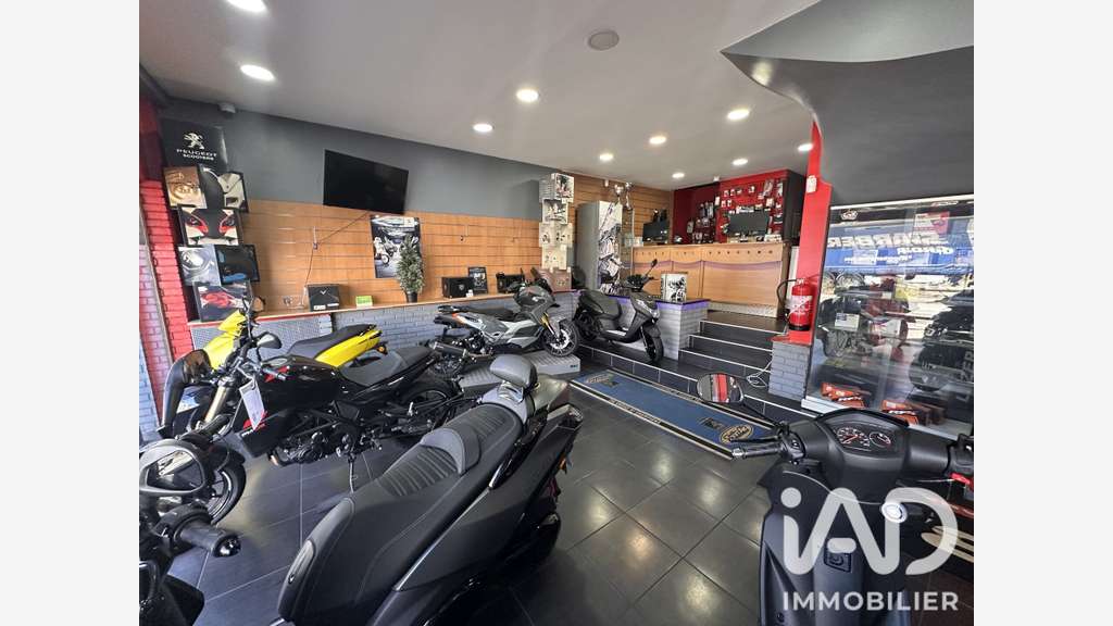 Vente Garage motos deux roues à Montlhéry