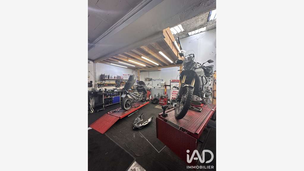 Vente Garage motos deux roues à Montlhéry