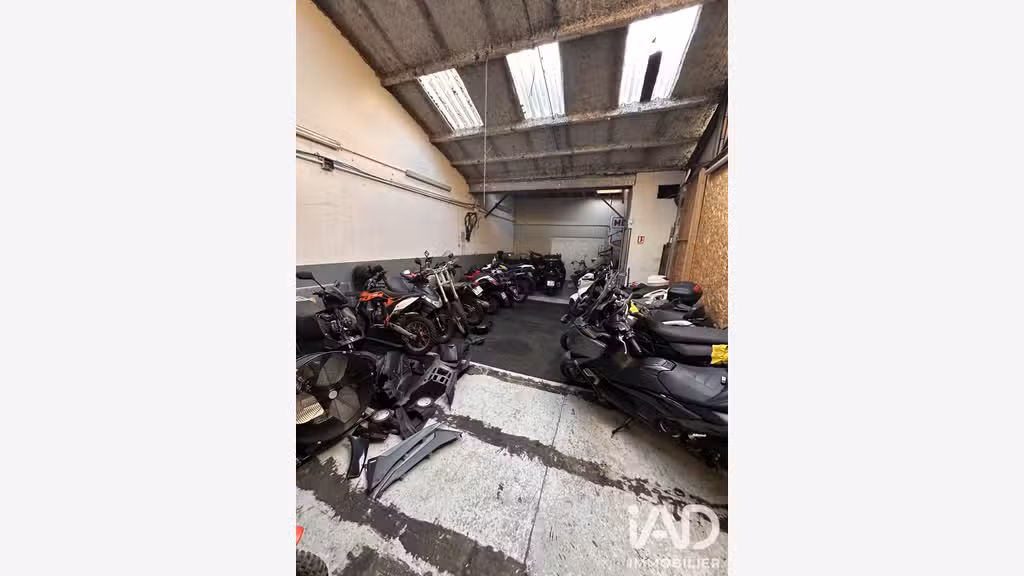 Vente Garage motos deux roues à Montlhéry