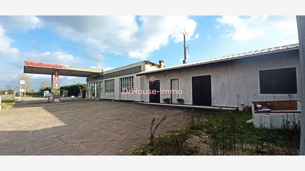 AV station service Total à Saint Pierre d'Aurillac