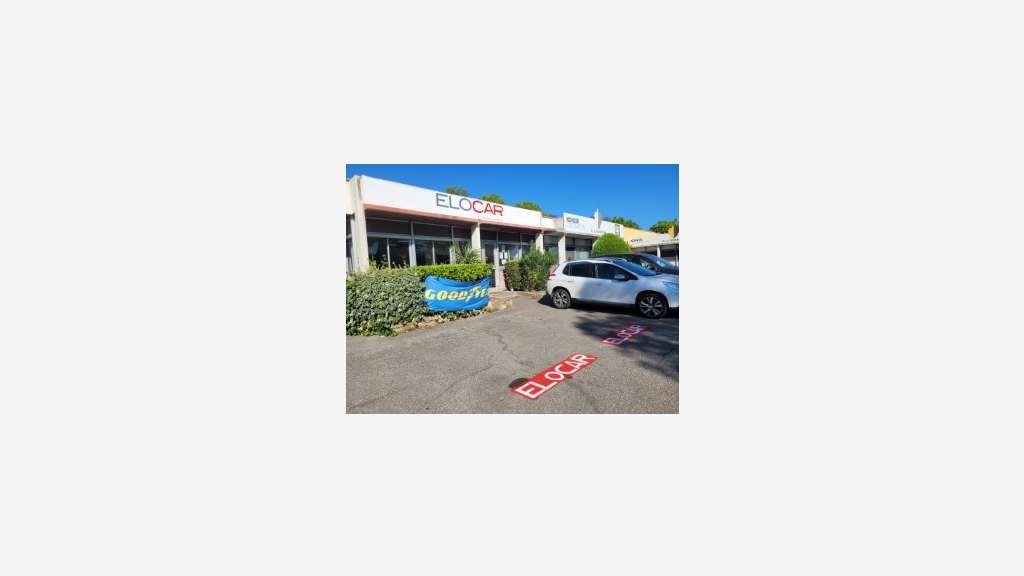 A vendre FDC auto de 565m² à Valbonne empl strat.