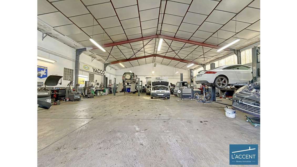 Vente garage automobile empl stratégique Gard