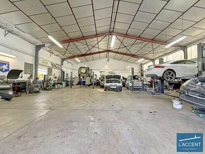 Vente Garage - Station service à Vauvert