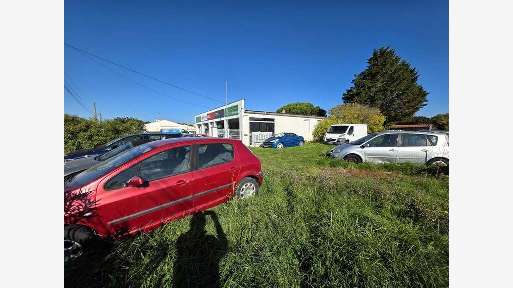 Vente garage automobile au Château d'Oléron (17)