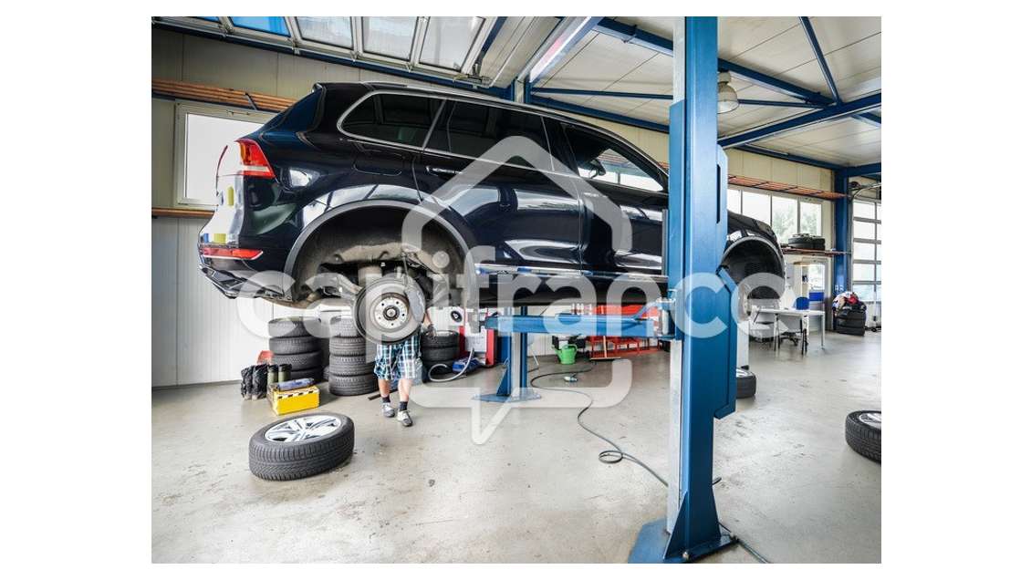 A vendre garage automobile proche de Loudéac