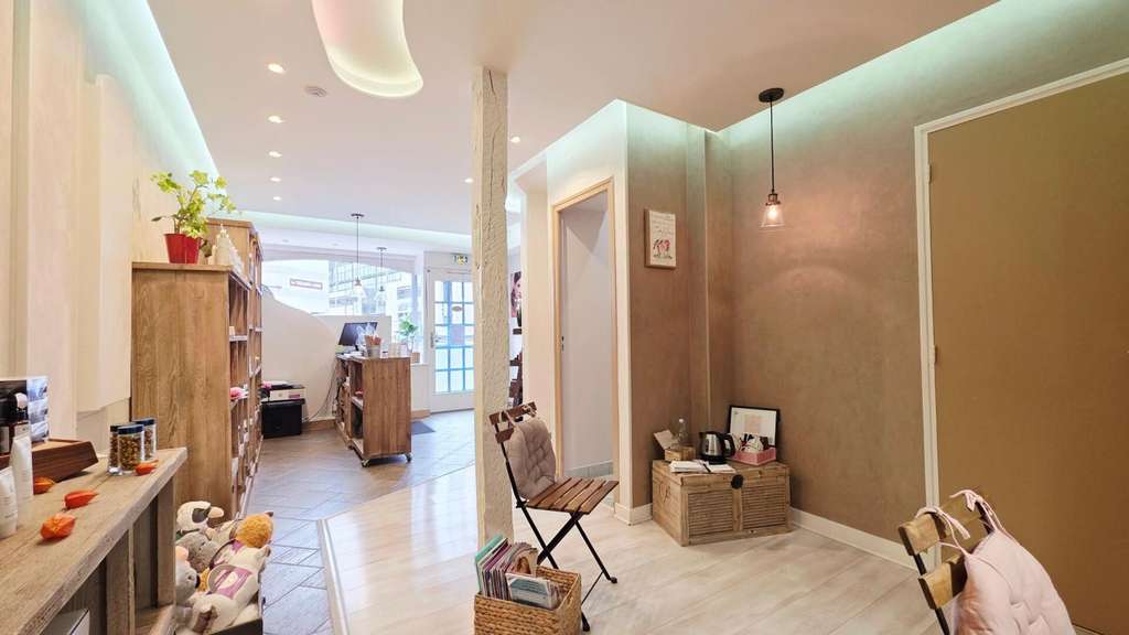 Vente FDC salon de beauté proche centre de Bourges