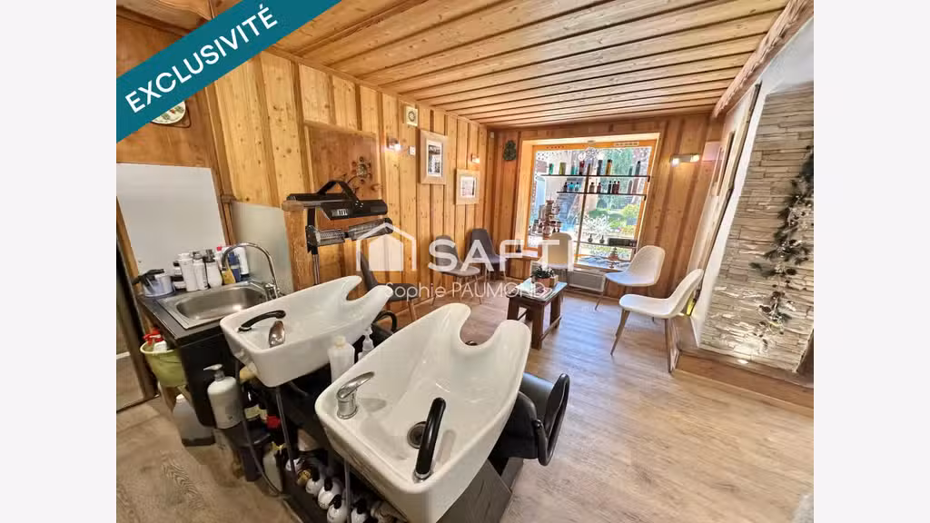 AV salon de coiffure positionné à Serre Chevalier