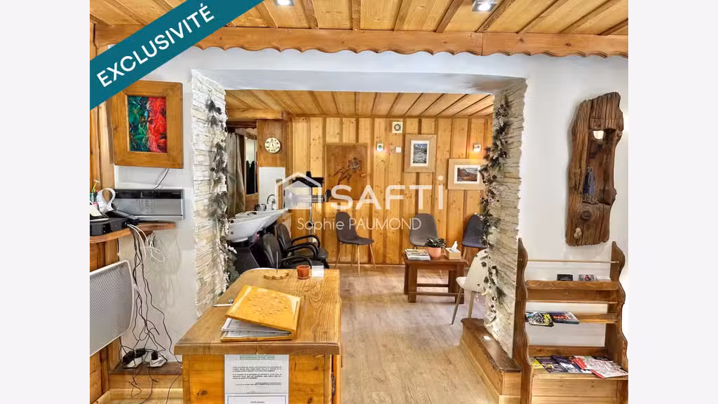 AV salon de coiffure positionné à Serre Chevalier
