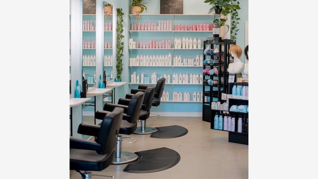 AV salon de coiffure avec clientèle fidèle Annonay