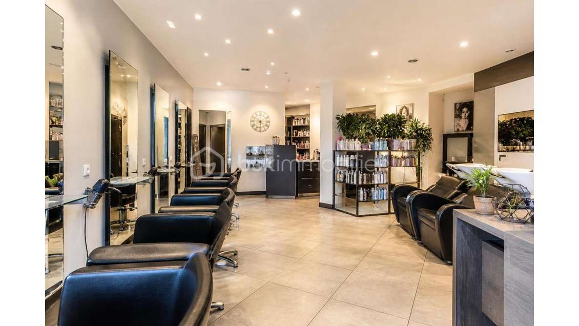 Salon de coiffure & esthétique à vendre à Antibes
