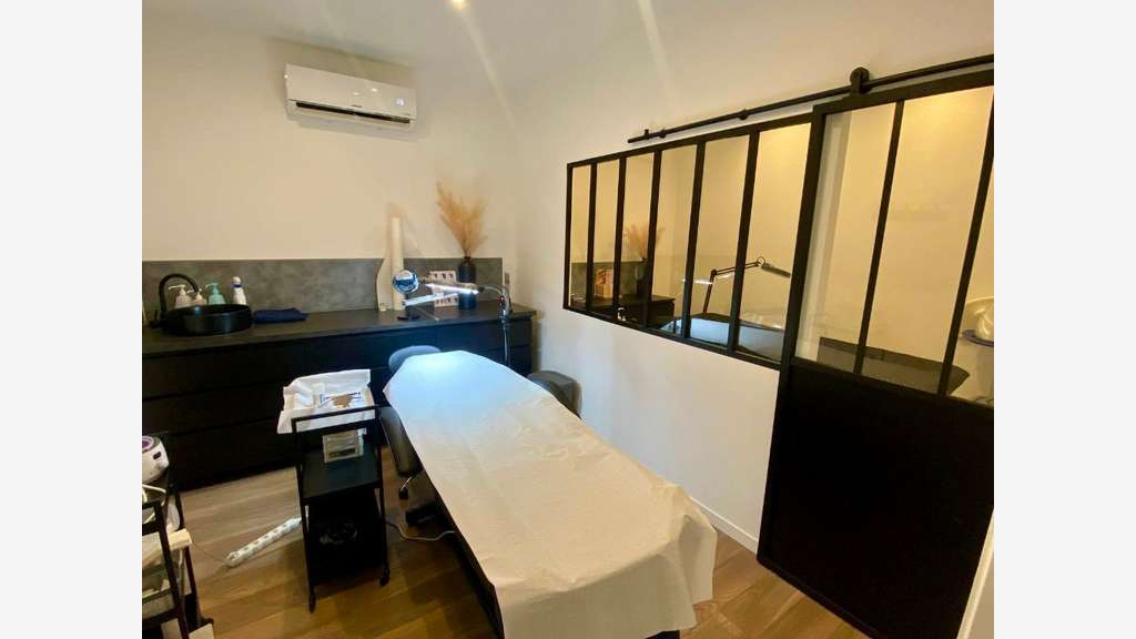 AV institut de beauté bien-être Bourg les Valence