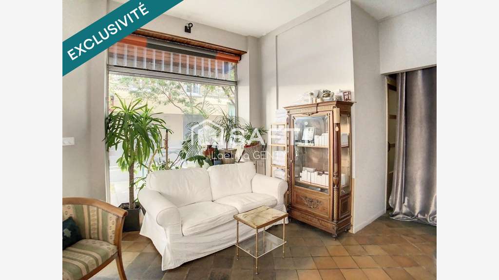 Vente institut de soins esthétiques à Colombes