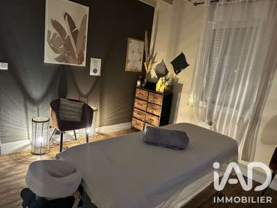 AV institut de beauté potentiel élevé à Jarzé
