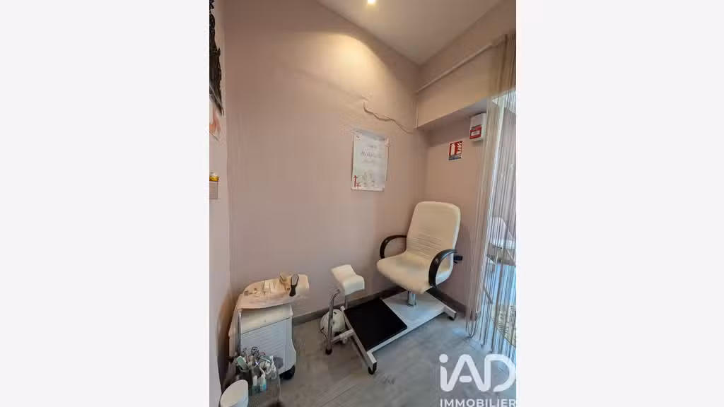 Vente institut de beauté 34m² au Mans axe passant