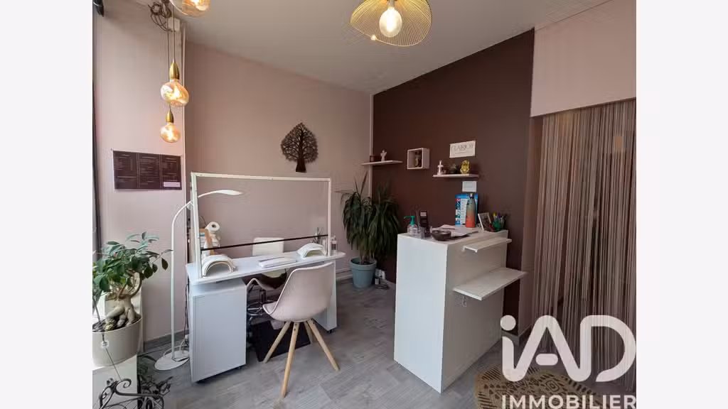 Vente institut de beauté 34m² au Mans axe passant