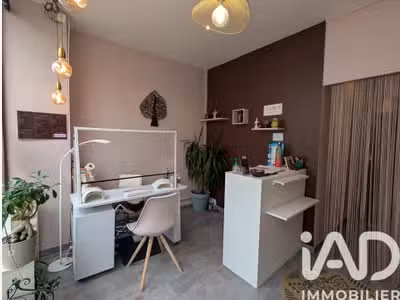 Vente institut de beauté 34m² au Mans axe passant