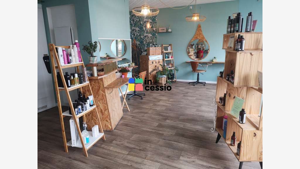 A vendre salon de coiffure Le Mans axe passant