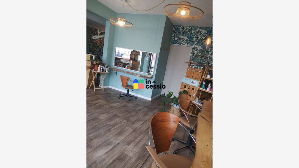 A vendre salon de coiffure Le Mans axe passant