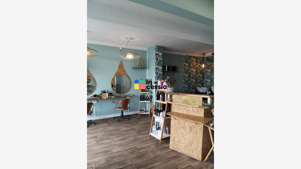 A vendre salon de coiffure Le Mans axe passant