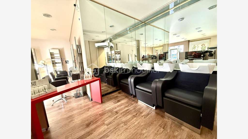 Vente salon de coiffure en centre-ville de Bron