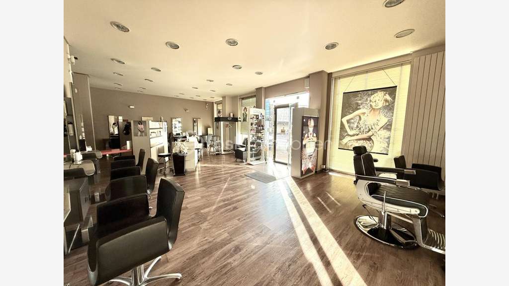 Vente salon de coiffure en centre-ville de Bron