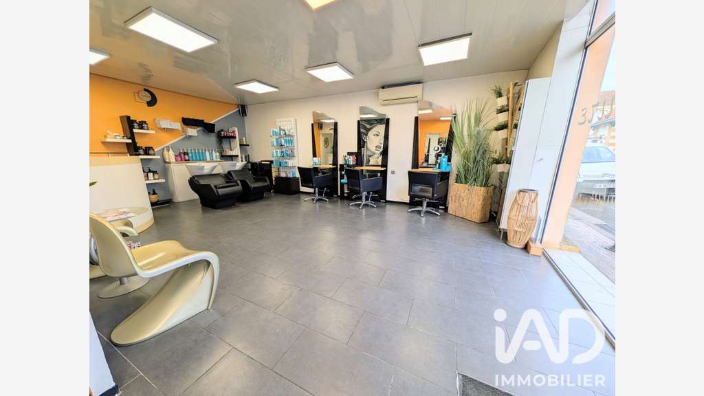 Vente Salon de coiffure ou barbier à Mios centre