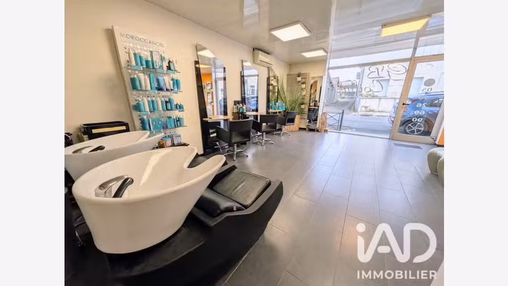 Vente Salon de coiffure ou barbier à Mios centre
